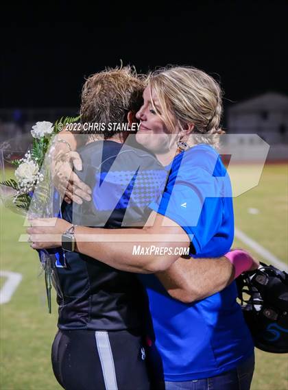 Thumbnail 1 in Kingman @ Paradise Honors photogallery.