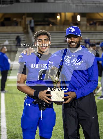 Thumbnail 3 in Weiss vs. Barbers Hill (UIL Football 5A D1 Regional Semifinal) photogallery.