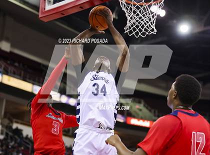 Thumbnail 1 in Sierra Canyon vs. San Joaquin Memorial photogallery.