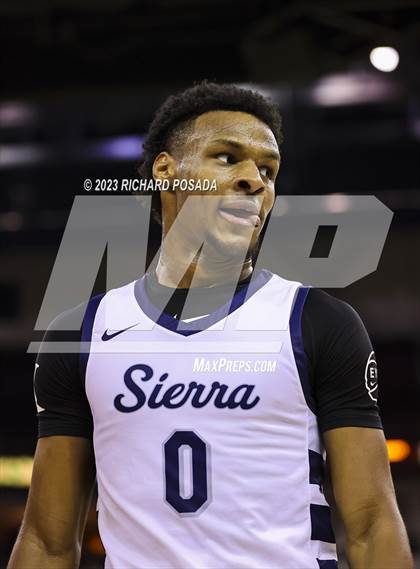 Thumbnail 2 in Sierra Canyon vs. San Joaquin Memorial photogallery.