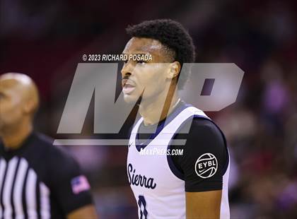 Thumbnail 2 in Sierra Canyon vs. San Joaquin Memorial photogallery.