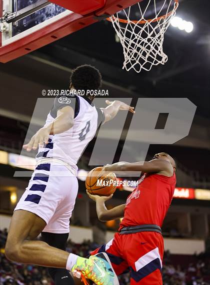 Thumbnail 3 in Sierra Canyon vs. San Joaquin Memorial photogallery.