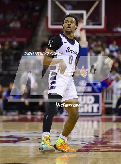 Thumbnail 2 in Sierra Canyon vs. San Joaquin Memorial photogallery.