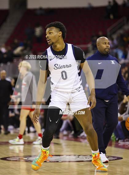 Thumbnail 2 in Sierra Canyon vs. San Joaquin Memorial photogallery.