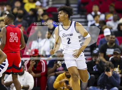 Thumbnail 3 in Sierra Canyon vs. San Joaquin Memorial photogallery.