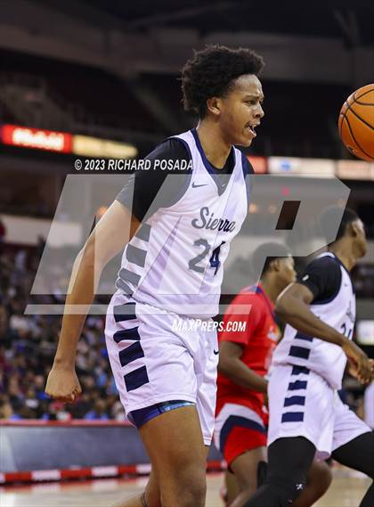 Thumbnail 3 in Sierra Canyon vs. San Joaquin Memorial photogallery.