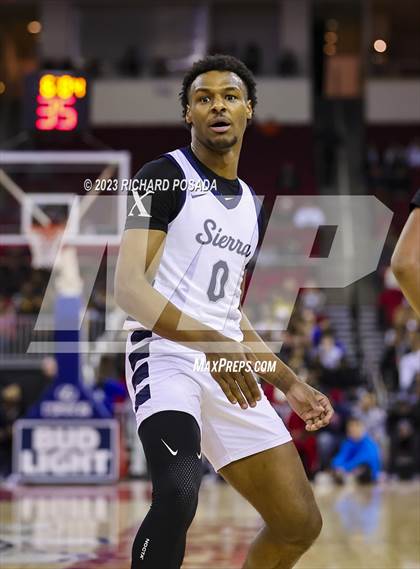 Thumbnail 2 in Sierra Canyon vs. San Joaquin Memorial photogallery.