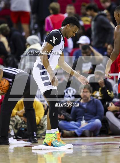Thumbnail 2 in Sierra Canyon vs. San Joaquin Memorial photogallery.