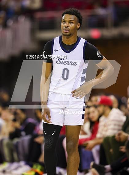 Thumbnail 2 in Sierra Canyon vs. San Joaquin Memorial photogallery.