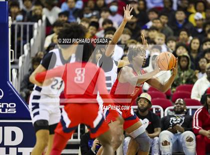 Thumbnail 2 in Sierra Canyon vs. San Joaquin Memorial photogallery.