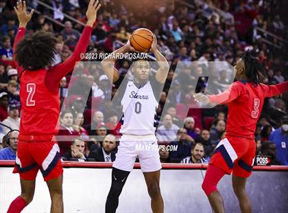 Thumbnail 3 in Sierra Canyon vs. San Joaquin Memorial photogallery.