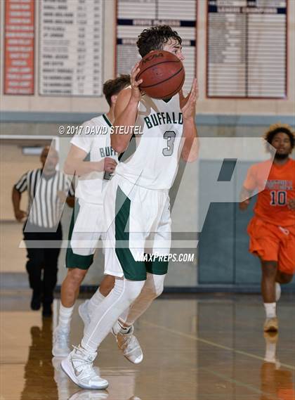 Thumbnail 2 in Foothill vs. Manteca (Running with the Pack) photogallery.