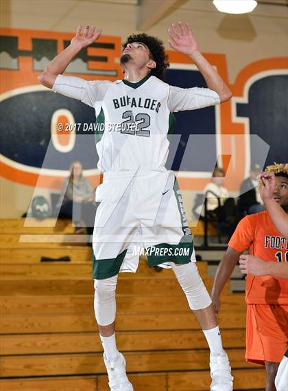 Thumbnail 1 in Foothill vs. Manteca (Running with the Pack) photogallery.