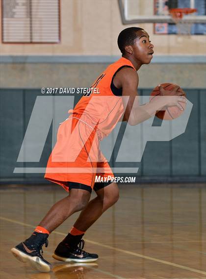 Thumbnail 2 in Foothill vs. Manteca (Running with the Pack) photogallery.