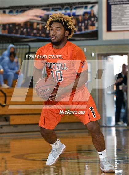 Thumbnail 1 in Foothill vs. Manteca (Running with the Pack) photogallery.