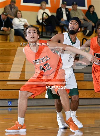 Thumbnail 2 in Foothill vs. Manteca (Running with the Pack) photogallery.