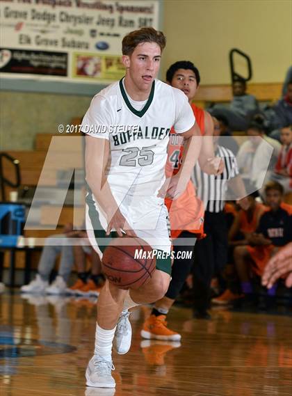 Thumbnail 2 in Foothill vs. Manteca (Running with the Pack) photogallery.