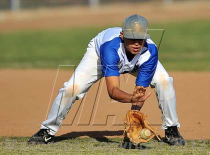 Thumbnail 1 in Baldwin Park @ Charter Oak photogallery.