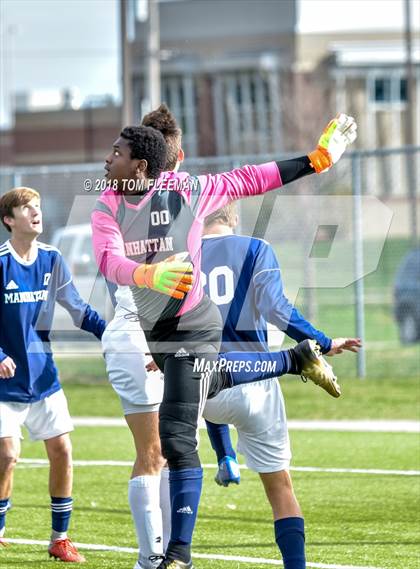 Thumbnail 1 in Olathe East vs Manhattan (KSHSAA 6A Final) photogallery.