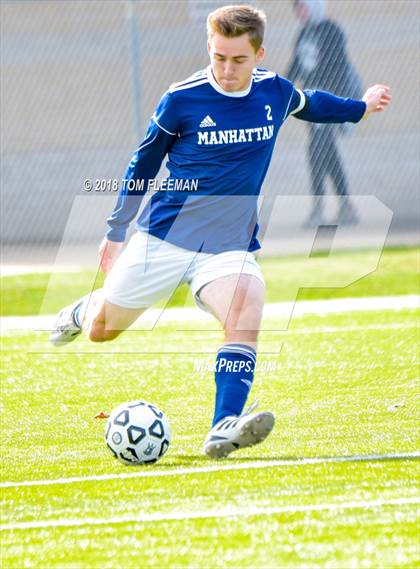 Thumbnail 2 in Olathe East vs Manhattan (KSHSAA 6A Final) photogallery.