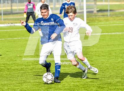Thumbnail 3 in Olathe East vs Manhattan (KSHSAA 6A Final) photogallery.