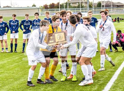 Thumbnail 3 in Olathe East vs Manhattan (KSHSAA 6A Final) photogallery.