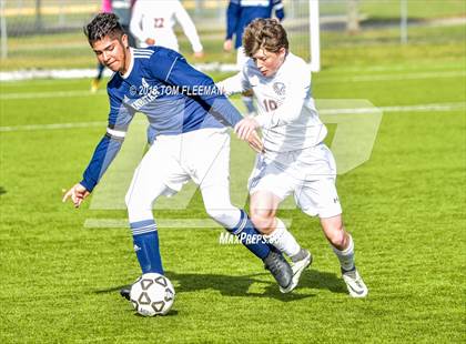 Thumbnail 1 in Olathe East vs Manhattan (KSHSAA 6A Final) photogallery.