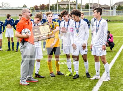 Thumbnail 1 in Olathe East vs Manhattan (KSHSAA 6A Final) photogallery.