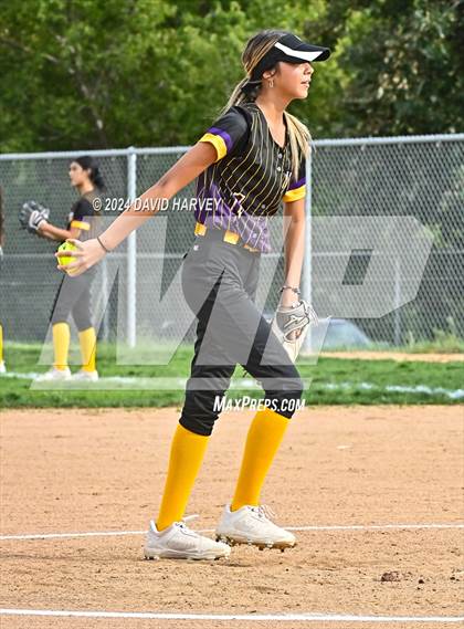 Thumbnail 3 in Denver North vs Kennedy photogallery.
