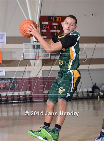Thumbnail 3 in Coachella Valley @ King (MaxPreps Holiday Classic) photogallery.