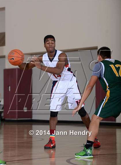 Thumbnail 3 in Coachella Valley @ King (MaxPreps Holiday Classic) photogallery.