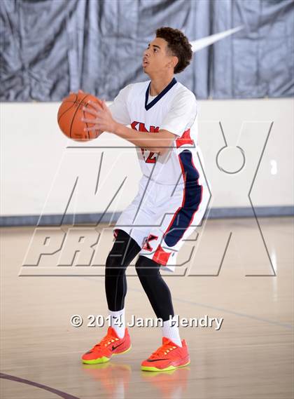 Thumbnail 2 in Coachella Valley @ King (MaxPreps Holiday Classic) photogallery.