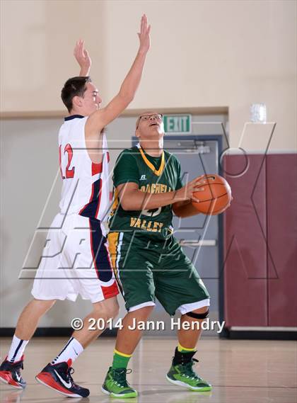 Thumbnail 3 in Coachella Valley @ King (MaxPreps Holiday Classic) photogallery.