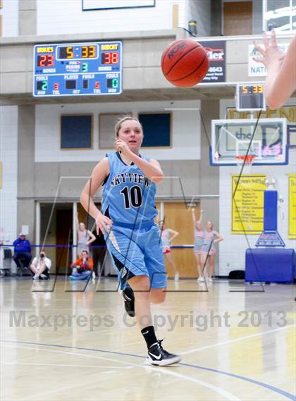 Thumbnail 2 in Bountiful vs Sky View (UHSAA 4A Quarterfinal) photogallery.