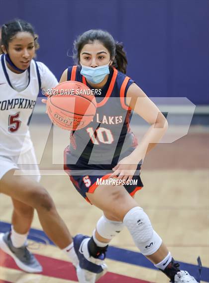 Thumbnail 3 in Seven Lakes @ Tompkins (UIL 6A District Playoff) photogallery.