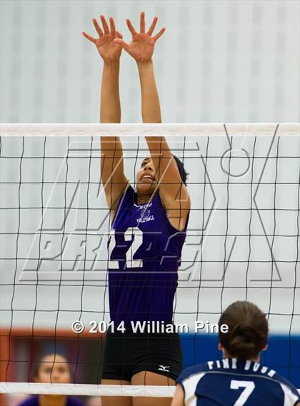 Thumbnail 3 in Monroe-Woodbury vs. Pine Bush (Section 9 Class AA Final) photogallery.