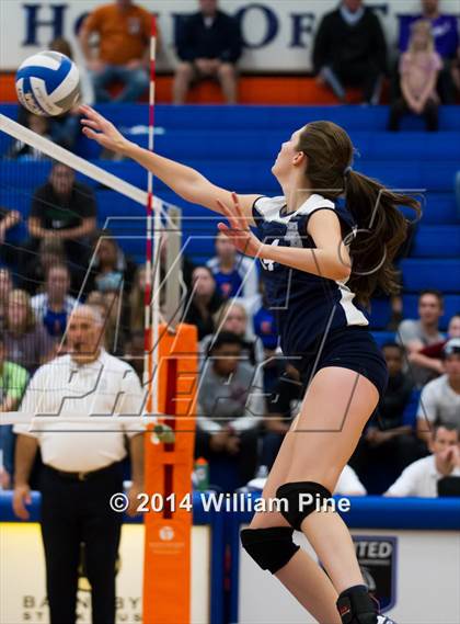 Thumbnail 1 in Monroe-Woodbury vs. Pine Bush (Section 9 Class AA Final) photogallery.