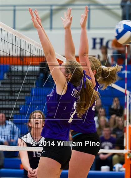 Thumbnail 2 in Monroe-Woodbury vs. Pine Bush (Section 9 Class AA Final) photogallery.