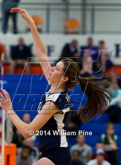 Thumbnail 3 in Monroe-Woodbury vs. Pine Bush (Section 9 Class AA Final) photogallery.