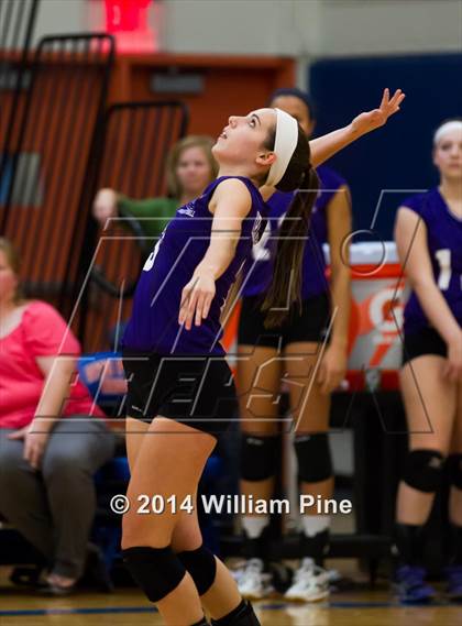 Thumbnail 1 in Monroe-Woodbury vs. Pine Bush (Section 9 Class AA Final) photogallery.