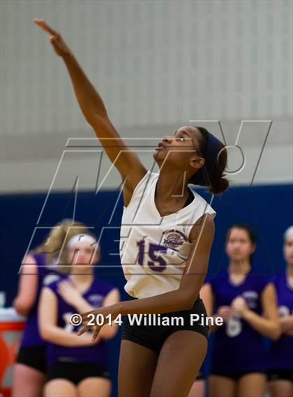 Thumbnail 3 in Monroe-Woodbury vs. Pine Bush (Section 9 Class AA Final) photogallery.