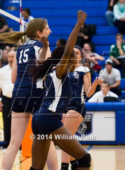 Thumbnail 1 in Monroe-Woodbury vs. Pine Bush (Section 9 Class AA Final) photogallery.