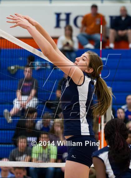 Thumbnail 3 in Monroe-Woodbury vs. Pine Bush (Section 9 Class AA Final) photogallery.
