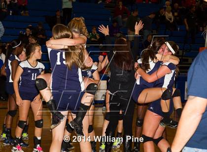 Thumbnail 1 in Monroe-Woodbury vs. Pine Bush (Section 9 Class AA Final) photogallery.