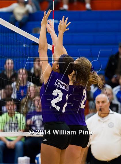 Thumbnail 1 in Monroe-Woodbury vs. Pine Bush (Section 9 Class AA Final) photogallery.
