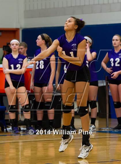 Thumbnail 2 in Monroe-Woodbury vs. Pine Bush (Section 9 Class AA Final) photogallery.