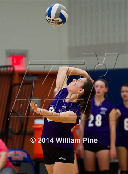 Thumbnail 1 in Monroe-Woodbury vs. Pine Bush (Section 9 Class AA Final) photogallery.