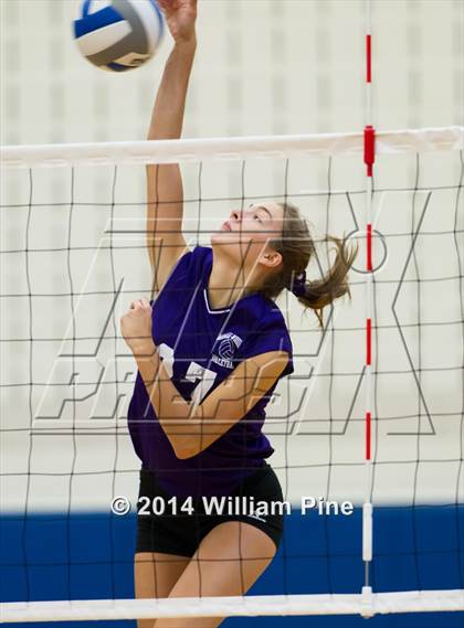 Thumbnail 3 in Monroe-Woodbury vs. Pine Bush (Section 9 Class AA Final) photogallery.