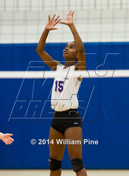 Thumbnail 1 in Monroe-Woodbury vs. Pine Bush (Section 9 Class AA Final) photogallery.