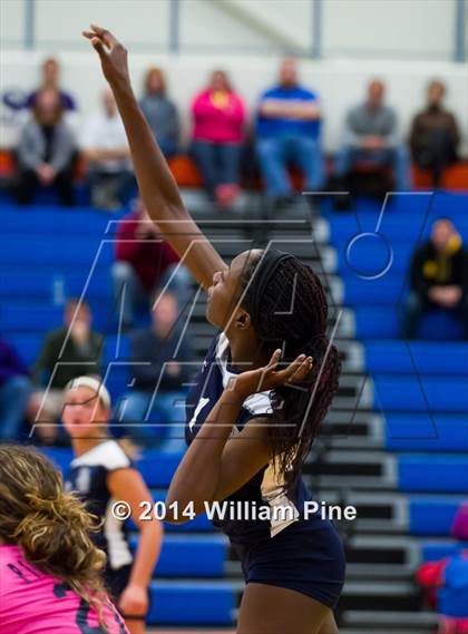 Thumbnail 2 in Monroe-Woodbury vs. Pine Bush (Section 9 Class AA Final) photogallery.